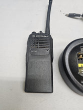 Load image into Gallery viewer, MOTOROLA HT750 136-174 MHz VHF 16ch TWO WAY RADIO AAH25KDC9AA3AN w Charger

