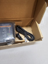 Load image into Gallery viewer, Motorola PMPN4465A PMPN4464A 6 Bank Charger For DTR600 and DTR700 Two Way Radios
