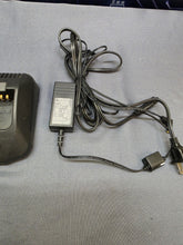 Load image into Gallery viewer, Kenwood NEXEDGE NX-320-K2 450-520 MHz UHF Two Way Radio with Charger NX-320
