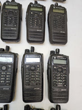 Load image into Gallery viewer, Lot 50 Motorola MOTOTRBO XPR6580 Two Way Radio 806-941 MHz AAH55UCH9LB1AN 800MHz
