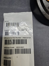 Load image into Gallery viewer, Motorola CP200d 403-470 MHz UHF Two Way Radio AAH01QDC9JC2AN w Charger
