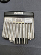 Load image into Gallery viewer, Motorola CDM750 403-470 MHz UHF 25W Mobile Two Way Radio AAM25RHC9AA1AN w Mic
