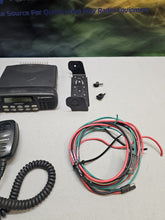 Load image into Gallery viewer, Motorola CDM1550 LS+ 403-470 MHz UHF Two Way Radio w Mic AAM25RKF9DP6AN
