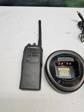 Load image into Gallery viewer, MOTOROLA HT750 136-174 MHz VHF 16ch TWO WAY RADIO AAH25KDC9AA3AN w Charger
