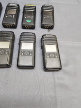 Load image into Gallery viewer, Lot of TEN Motorola DTR700 DTS150NBDLAA 900Mhz Two Way Radio - Parts or Repair
