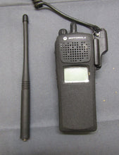Load image into Gallery viewer, Motorola XTS2500 136-174 MHz VHF P25 Two Way Radio H46KDD9PW5BN w Charger
