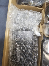 Load image into Gallery viewer, NEW IN BOX Motorola DTR700 DTS150NBDLAA 900Mhz Two Way Radio w Charger &amp; Antenna
