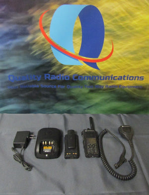 Motorola XPR7550e 403-512 MHz UHF Two Way Radio w Charger AAH56RDN9WA1AN