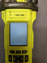 Load image into Gallery viewer, MOTOROLA APX7000 XE VHF 7-800 P25 TDMA Two Way Radio H49TGD9PW1AN Bad Display
