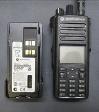 Load image into Gallery viewer, WORKING Motorola XPR7550e 403-512 MHz UHF Two Way Radio w Charger AAH56RDN9WA1AN
