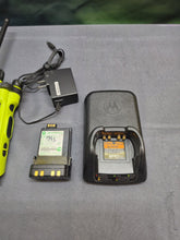 Load image into Gallery viewer, MOTOROLA APX 7000 XE VHF 7-800 P25 TDMA Two Way Radio H49TGD9PW1AN LOADED
