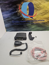 Load image into Gallery viewer, Motorola CDM1550 LS+ 403-470 MHz UHF Two Way Radio w Mic AAM25RKF9DP6AN
