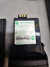 Load image into Gallery viewer, Motorola APX6000 P25 800 MHz Two Way Radio with Charger H98UCH9PW7AN
