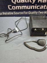 Load image into Gallery viewer, Motorola MOTOTRBO XPR5550 403-470 MHz UHF Base Station Radio w Astron Power
