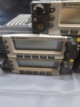 Load image into Gallery viewer, 5 Motorola XTL5000 Silver XTL Head 800 MHz P25 9600kb Two Way Radio M20URS9PW1AN
