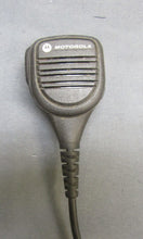 Load image into Gallery viewer, Motorola XPR7550e 403-512 MHz UHF Two Way Radio w Charger AAH56RDN9WA1AN
