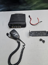 Load image into Gallery viewer, Motorola CDM1550 LS+ 403-470 MHz UHF Two Way Radio w Mic AAM25RKF9DP6AN
