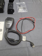 Load image into Gallery viewer, Motorola CDM1250 AAM25RKD9AA2AN UHF 403-470Mhz  40 Watt  Mobile Two Way Radio
