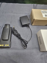 Load image into Gallery viewer, Motorola XPR7550e 403-512 MHz UHF Two Way Radio w Charger AAH56RDN9WA1AN

