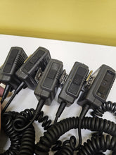 Load image into Gallery viewer, FIVE Bendix King EPV499SN 403-457 MHz UHF Two Way Radios EPV
