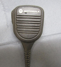 Load image into Gallery viewer, Motorola XTS2500 136-174 MHz VHF P25 Two Way Radio H46KDD9PW5BN w Charger
