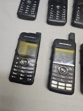 Load image into Gallery viewer, TEN Motorola SL7550 403-470 MHz UHF Two Way Radio AAH81QCN9NA2AN - All Power ON
