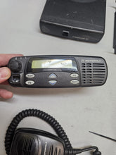 Load image into Gallery viewer, Motorola CDM1250 136-174 MHz VHF 45w Remote Head Two Way Radio AAM25KKD9AA2AN
