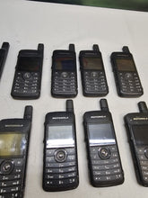 Load image into Gallery viewer, TEN Motorola SL7550 403-470 MHz UHF Two Way Radio AAH81QCN9NA2AN - All Power ON

