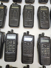 Load image into Gallery viewer, Lot 50 Motorola MOTOTRBO XPR6580 Two Way Radio 806-941 MHz AAH55UCH9LB1AN 800MHz
