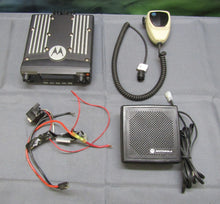 Load image into Gallery viewer, Motorola XTL2500 800Mhz P25 Mobile Two Way Radio with Microphone M21URM9PW1AN
