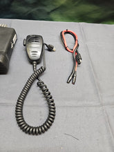 Load image into Gallery viewer, Motorola CDM1550 LS 136-174 MHz 40 Watt VHF Two Way Radio AAM25KKF9DU6AN w Mic
