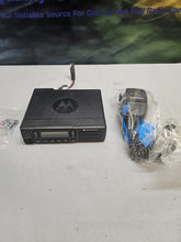 Load image into Gallery viewer, Motorola XPR2500 MOTOTRBO 403-470 MHz UHF  25w Two Way Radio AAM02QNH9JA1AN
