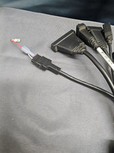 Load image into Gallery viewer, EF Johnson 242-5M70 Viking VM600 800 MHz P25 PHASE II Two Way Lightning Radio
