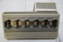 Load image into Gallery viewer, Motorola HTN9005 Six Bank Charger for HT1250 HT1550 HT750 Two Way Radio HTN9005D
