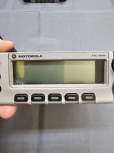 Load image into Gallery viewer, 4 Motorola XTL5000 Silver XTL Head 800 MHz P25 Two Way Radio M20URS9PW1AN
