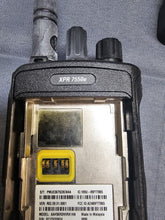 Load image into Gallery viewer, Motorola MotoTRBO XPR7550e UHF 403-512MHz Two Way Radio AAH56RDN9RA1AN w Charger
