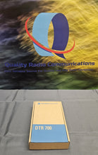 Load image into Gallery viewer, NEW IN BOX Motorola DTR700 DTS150NBDLAA 900Mhz Two Way Radio w Charger &amp; Antenna
