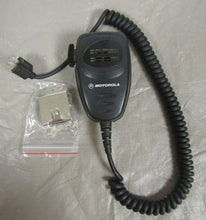 Load image into Gallery viewer, Motorola CDM1550 LS+ 403-470 MHz UHF Two Way Radio w Mic AAM25RKF9DP6AN
