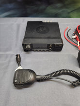 Load image into Gallery viewer, Motorola MOTOTRBO XPR5550e 403-470Mhz UHF 45W Two Way Radio AAM28QPN9WA1AN

