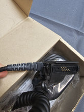 Load image into Gallery viewer, NEW in BOX OEM Motorola NMN6191C Speaker Microphone for HT1000 XTS3000 XTS5000
