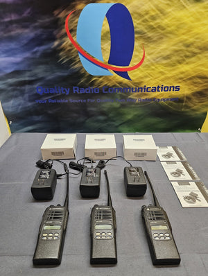 Lot of THREE Motorola HT1250 403-470 MHz UHF Two Way Radios AAH25RDF9AA5AN