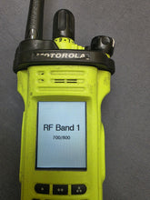 Load image into Gallery viewer, MOTOROLA APX 7000 XE VHF 7-800 P25 TDMA Two Way Radio H49TGD9PW1AN LOADED
