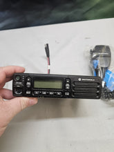 Load image into Gallery viewer, Motorola XPR2500 MOTOTRBO 403-470 MHz UHF  25w Two Way Radio AAM02QNH9JA1AN

