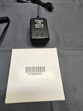 Load image into Gallery viewer, Motorola HT1250 403-470 MHz UHF Two Way Radio with Charger AAH25RDF9AA5AN
