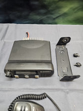 Load image into Gallery viewer, Motorola CDM1250 403-470 MHz UHF 25w Two Way Radio w Mic AAM25RHD9AA2AN

