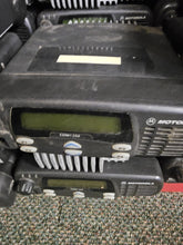 Load image into Gallery viewer, Lot of 100 Motorola CDM1250 136-174 MHz VHF 45W Two Way Radio AAM25KKD9AA2AN
