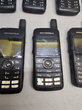 Load image into Gallery viewer, TEN Motorola SL7550 403-470 MHz UHF Two Way Radio AAH81QCN9NA2AN - All Power ON

