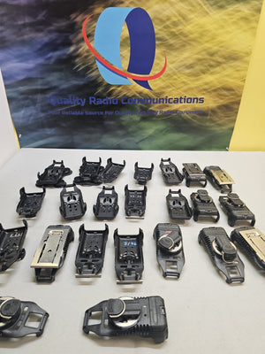 Lot of 23 MOTOROLA Si 500 VIDEO SPEAKER MICROPHONE Assorted Holders / Holsters