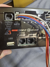 Load image into Gallery viewer, Code 3 Z3 Controller w Wire Harness Control Head and Mic
