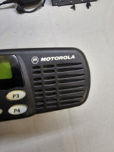 Load image into Gallery viewer, Motorola CDM1550 403-470 MHz UHF 40 Watt Two Way Radio w Mic AAM25RKF9AA5AN
